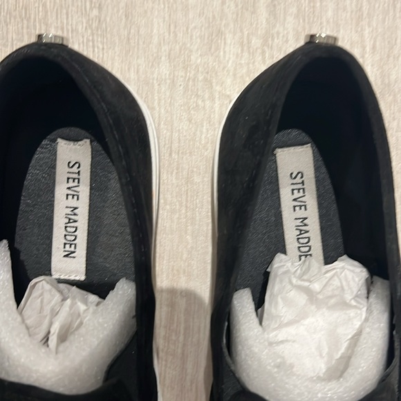 Steve Madden Zelia Slip-On, Women’s size 9.5, Black/White - Picture 3 of 8